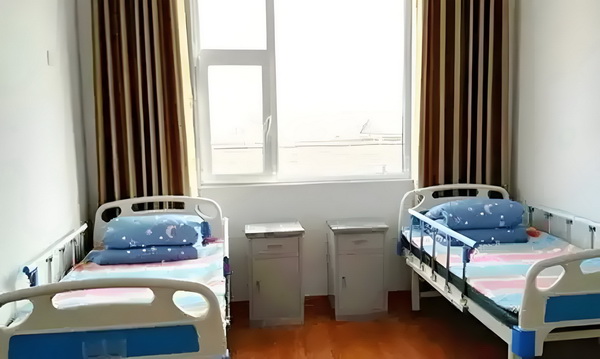 2025深圳留学落户政策_电影《神奇4侠：初露锋芒》票房破1000万 目前得到控制已经火情
