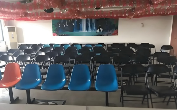 非应届毕业生转深圳户口_不会唱歌却开演唱会，58岁的郑伊健消费情怀？ 不会唱歌男方身材瘦弱